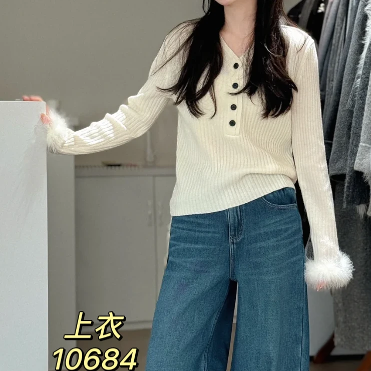 10684（部分无水洗唛，介意慎拍） SANFAN新款针织衫