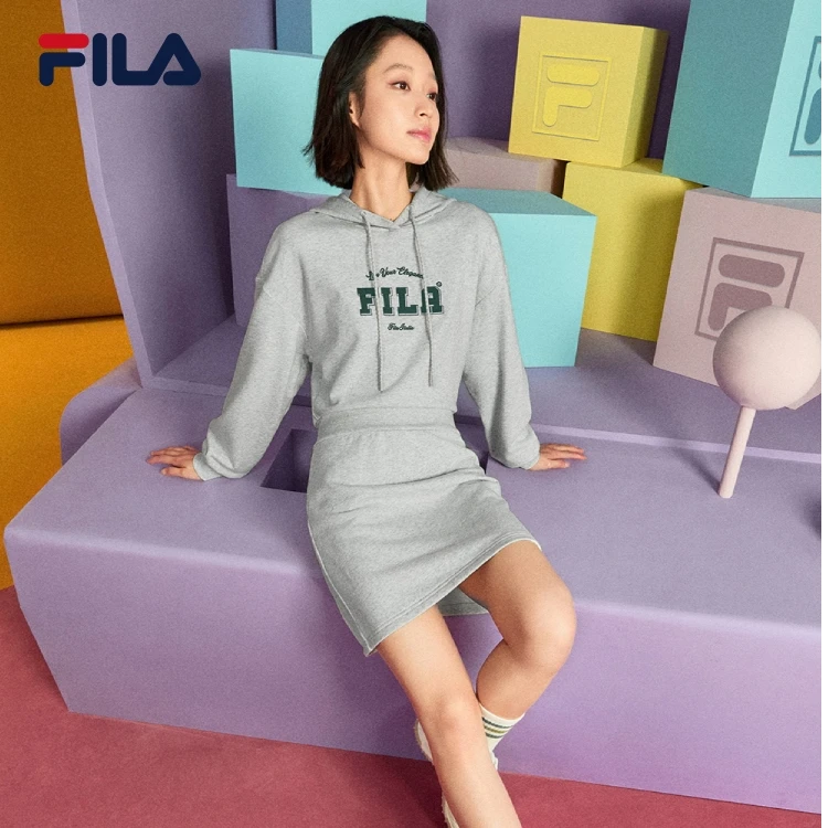 /斐乐女款连衣裙2024秋季新款时尚休闲连帽卫衣裙F11W439310F