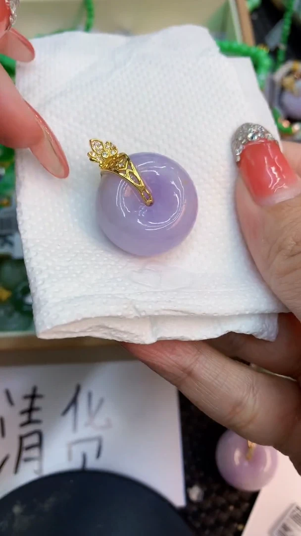 颈饰未镶嵌翡翠1