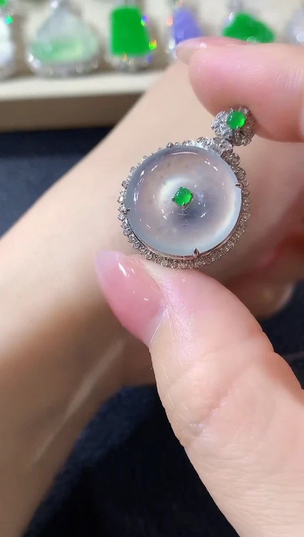 吊坠(不含链)18K金镶嵌翡翠A28 多样性发货一件