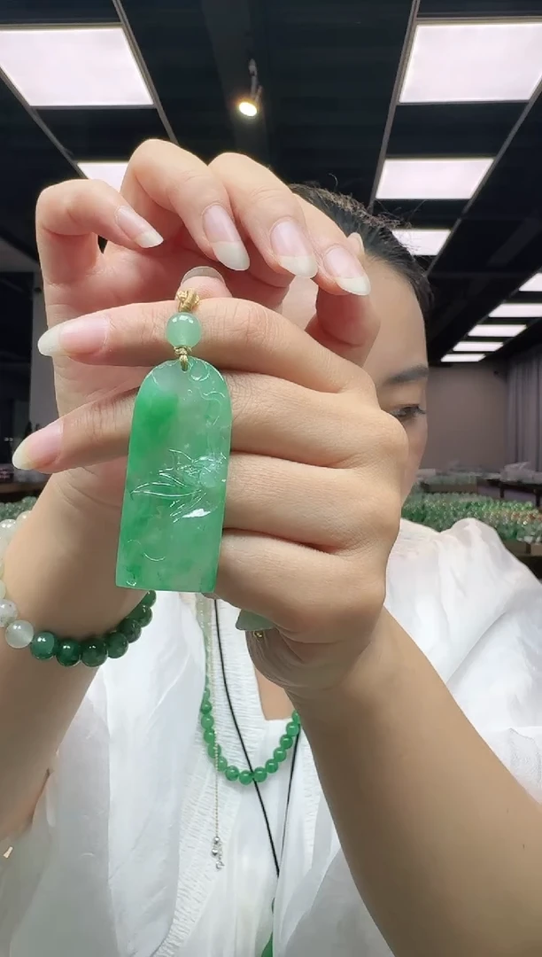 吊坠(不含链)未镶嵌石英质玉50+雕件