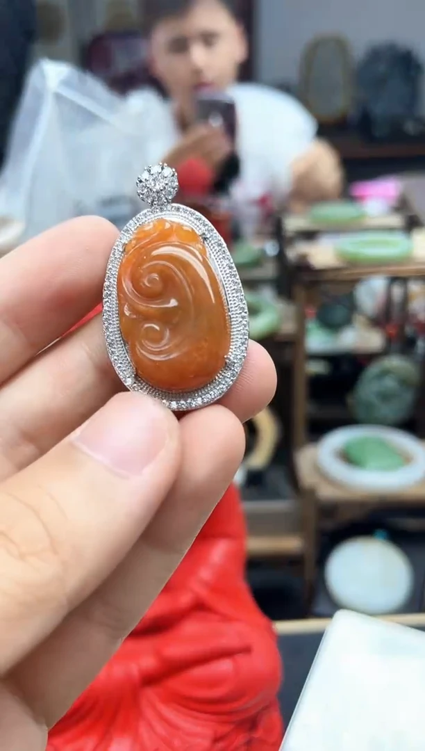 翡翠银S925镶嵌颈饰如意吊坠