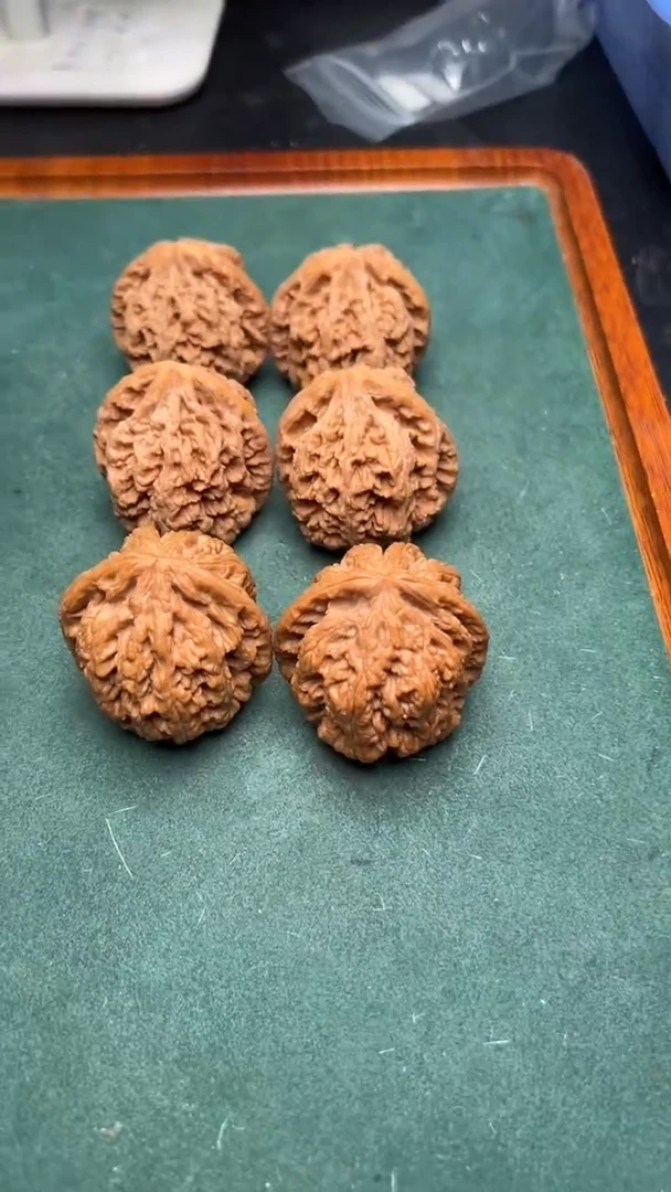 文玩核桃把件43粗筋