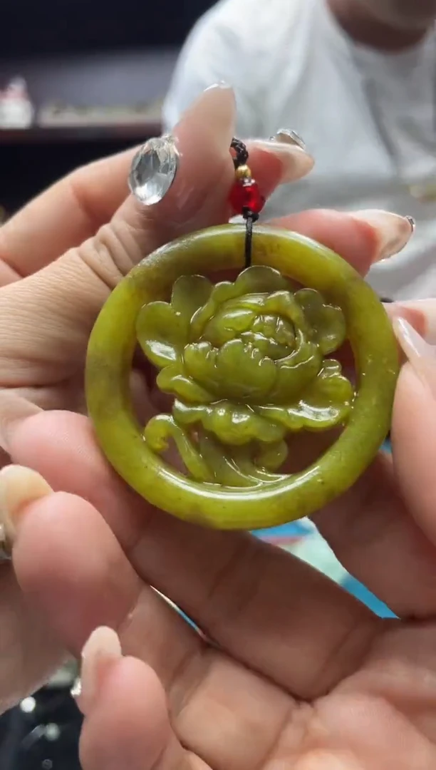 未镶嵌岫玉吊坠·