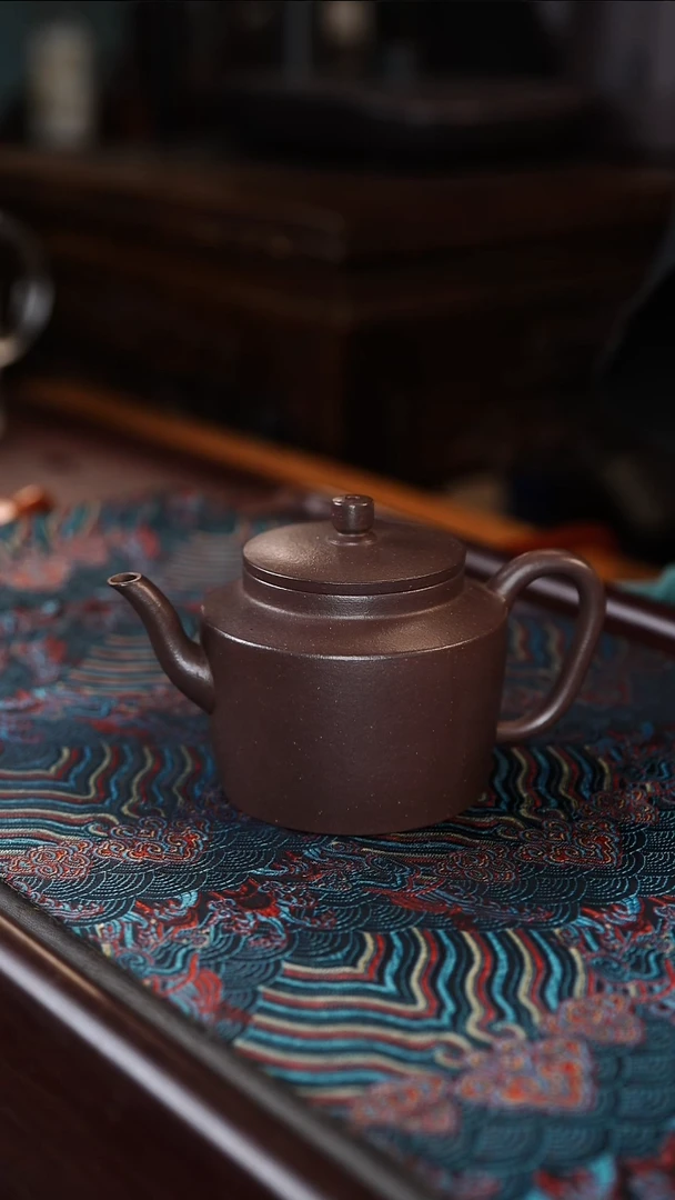 茶壶紫砂折肩宫灯 大水潭紫泥