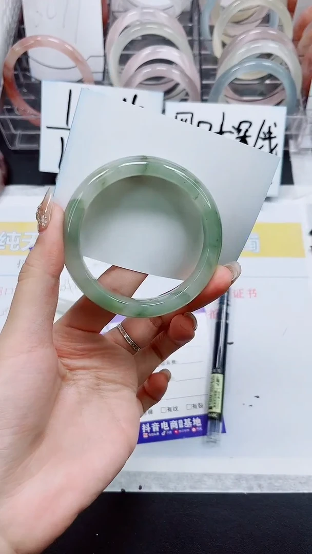 【闪购商品】石英质玉手镯未镶嵌A168-55/56