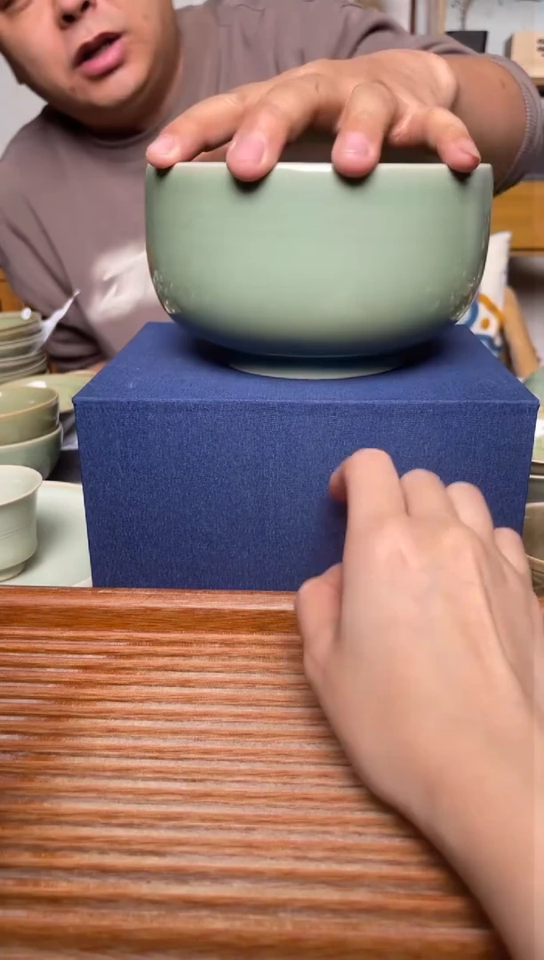 【闪购商品】其他耀州窑素面大钵建水微瑕福利