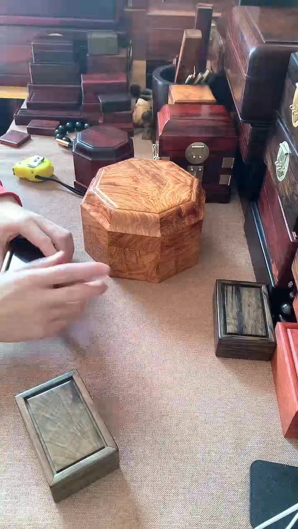 【闪购商品】贡木金丝楠阴沉木小机关盒