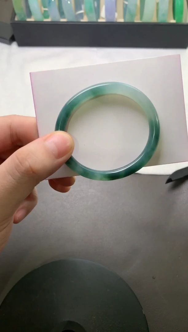 未镶嵌手镯（贵妃镯）翡翠50.5*6.8*6.4