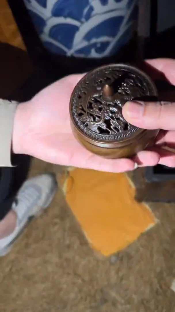 香榧木铜香炉===