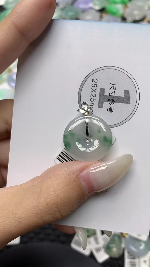 颈饰18K金镶嵌翡翠11111111111