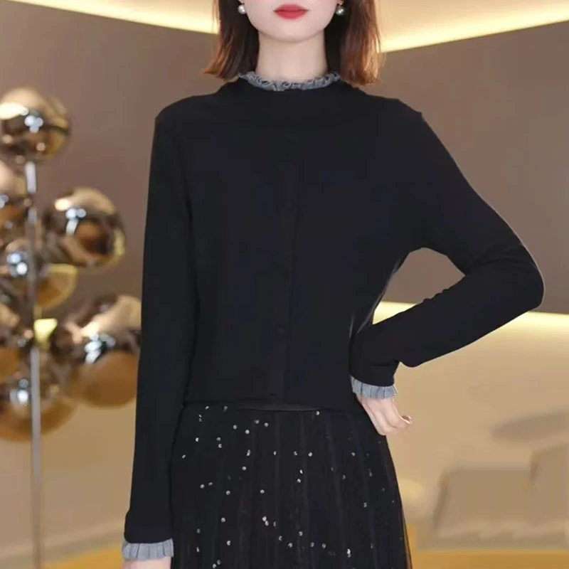 初春季设计感木耳花边领上衣衫女气质新款长袖T恤打底