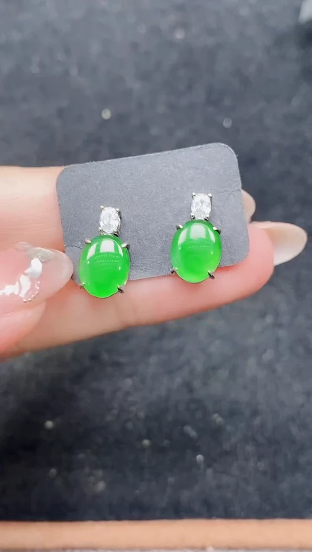 颈饰未镶嵌翡翠天然A货翡翠，保A保真