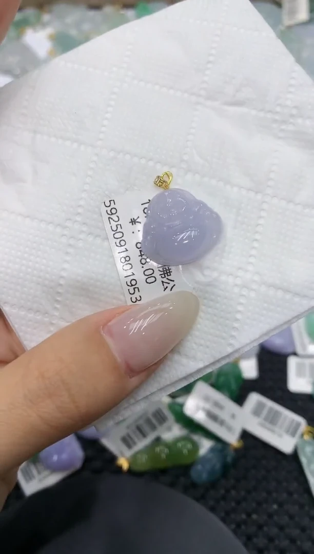 颈饰18K金镶嵌翡翠111111111111