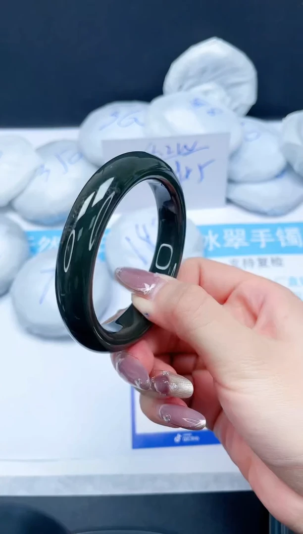 【闪购商品】和田玉（糖玉）手镯未镶嵌476-55