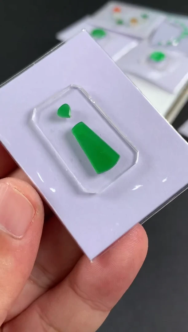 未镶嵌定制翡翠翡翠