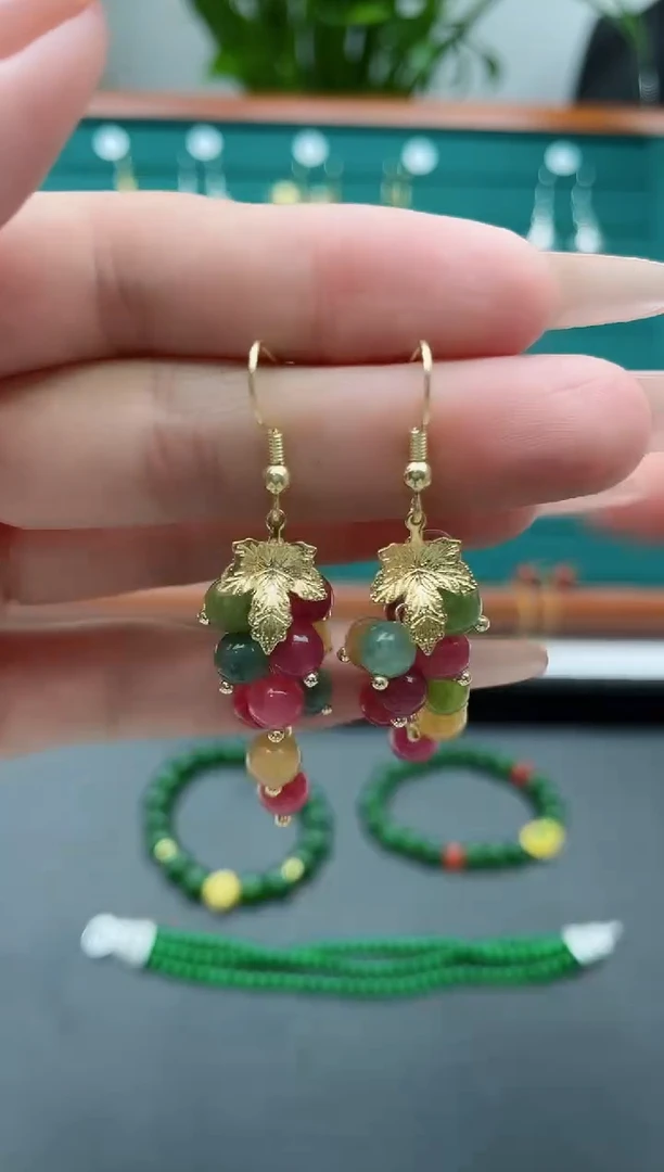 【闪购商品】石英质玉耳饰银S925镀金镶嵌16