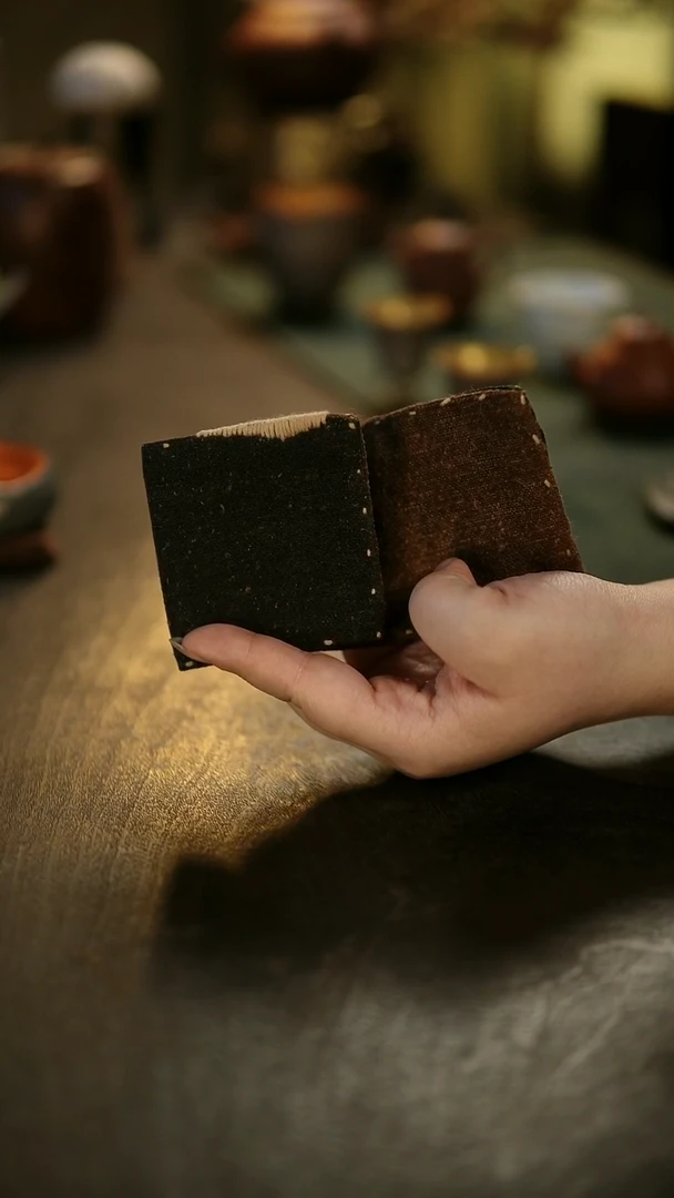 阿眠      香云纱柞蚕丝双面茶巾小号