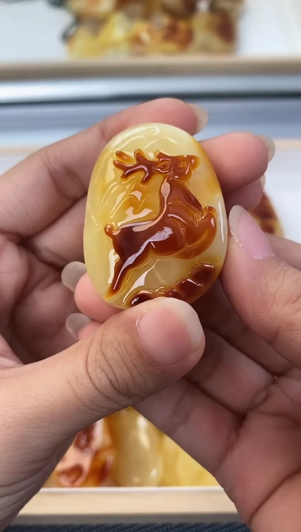 未镶嵌琥珀裸石天然琥珀蜜蜡