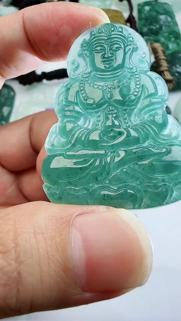 【闪购商品】翡翠颈饰未镶嵌多样性随机发其一