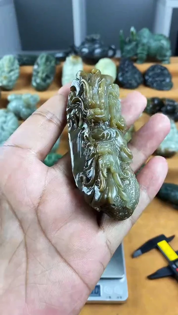 未镶嵌和田玉把件1