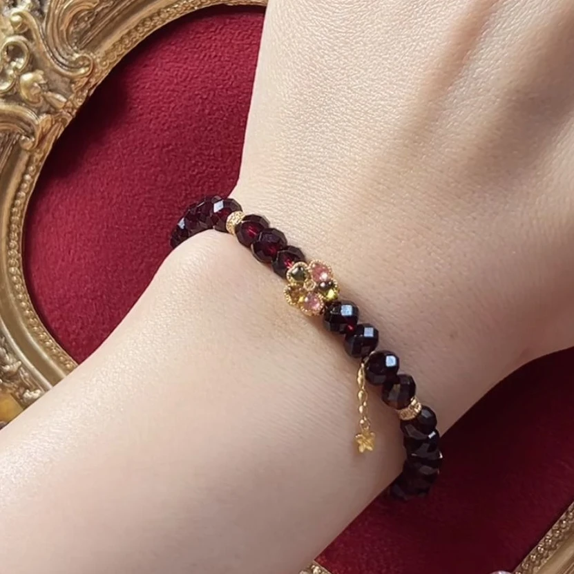 福玺阁原创 红色时尚18K花花石榴石手串