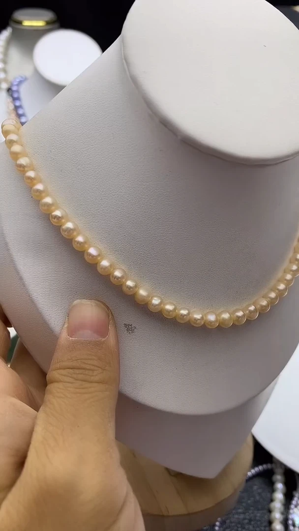 颈饰未镶嵌淡水珍珠多人