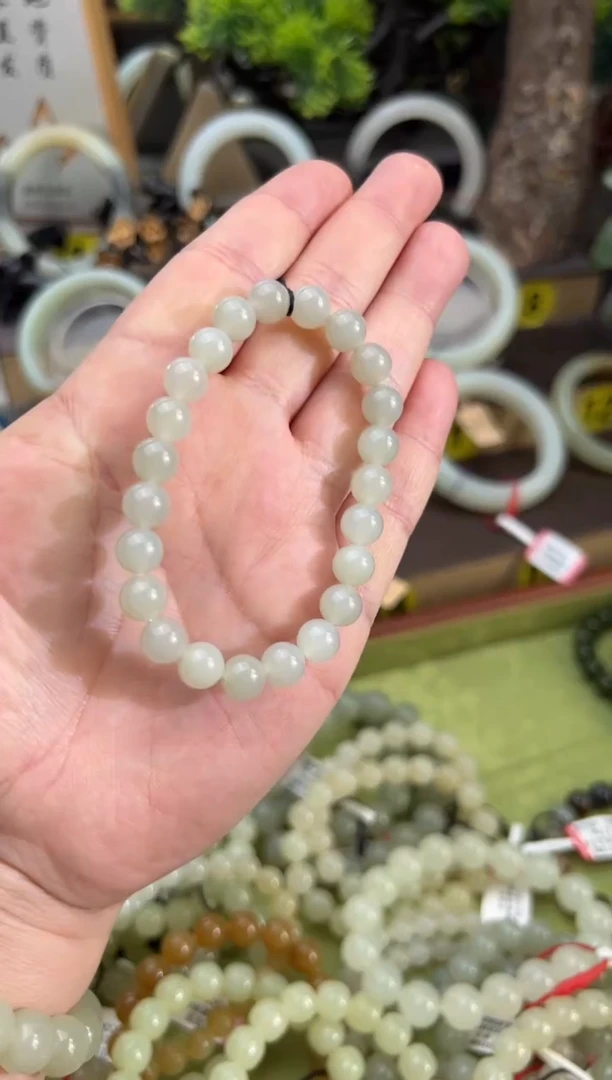 手串未镶嵌和田玉且末料青白玉手串卡8