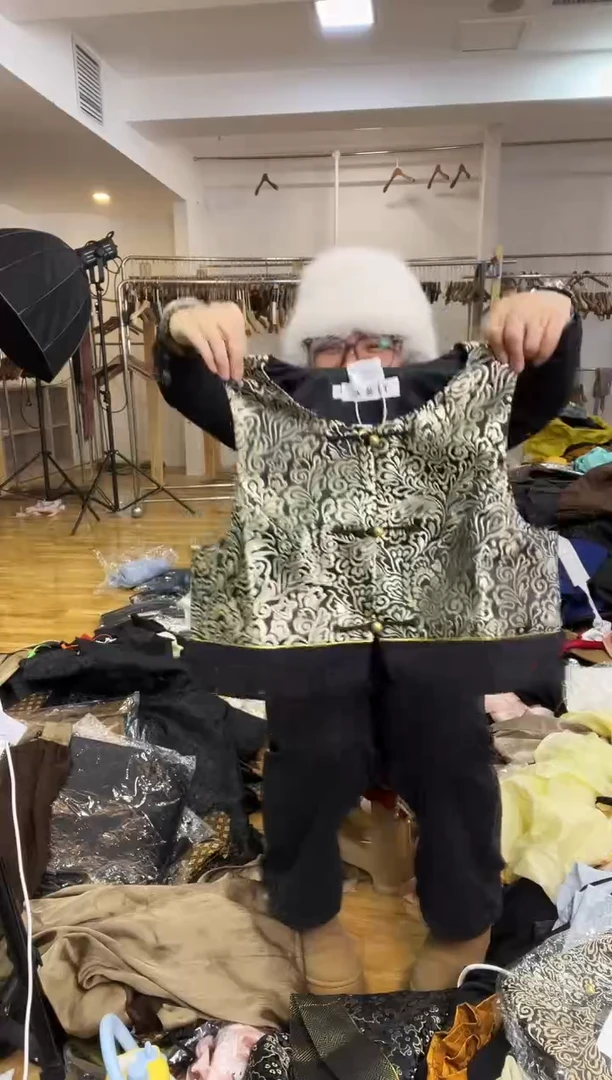 M码       90-105斤   马甲