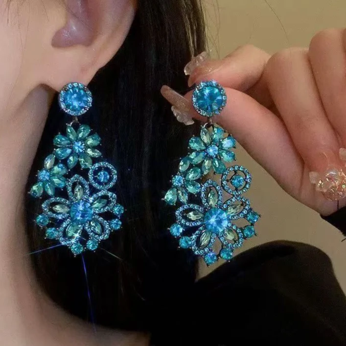 合金锆石耳饰 晚宴女主!巨显白蓝色闪钻耳环女重工轻奢高级感耳饰