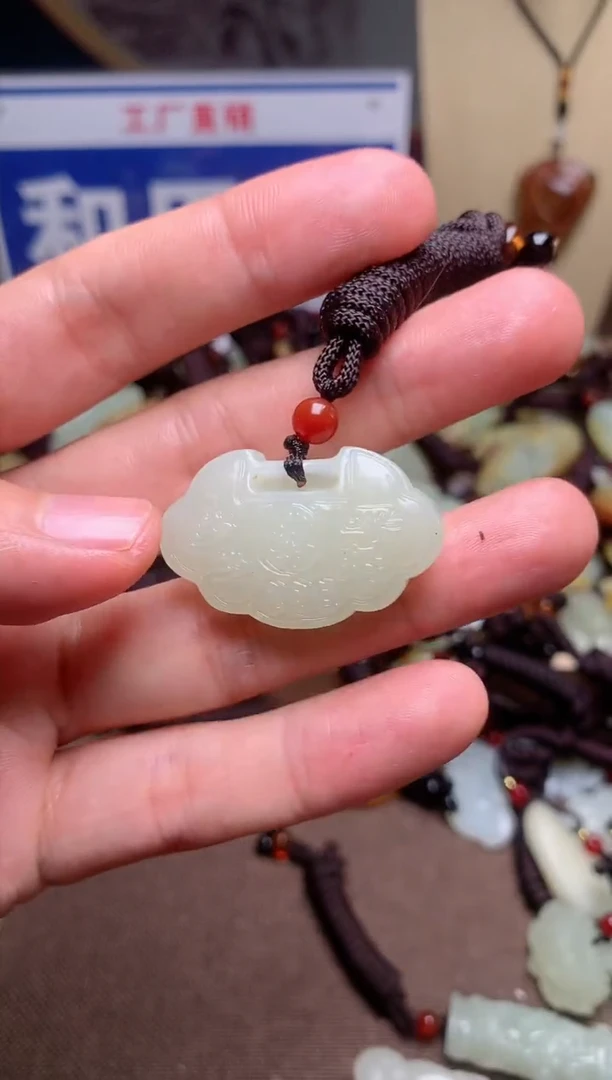 【闪购商品】和田玉颈饰未镶嵌1