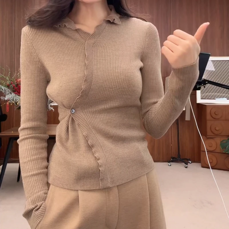 【暗香疏影】冬季新款木耳边气质显瘦针织衫上衣LK2509041