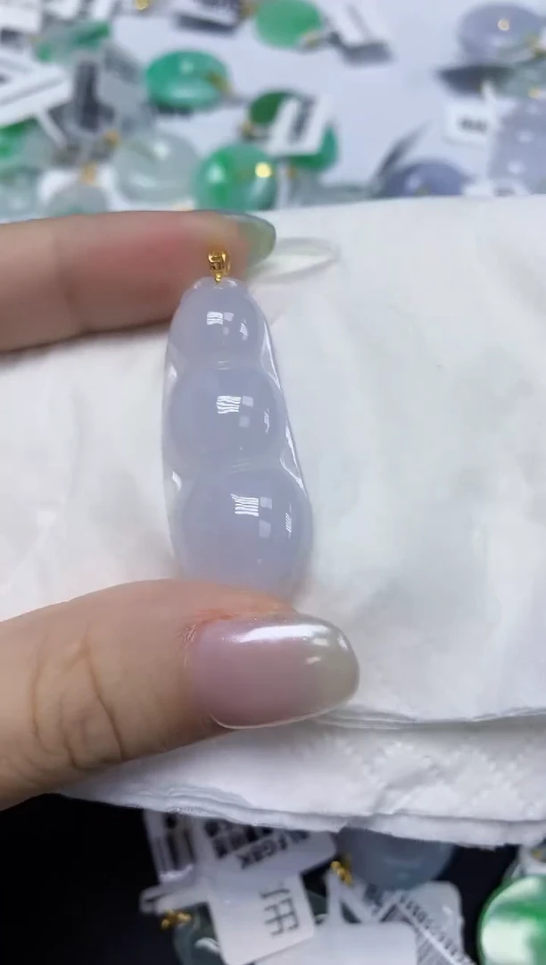 翡翠18K金镶嵌颈饰天然缅甸翡翠A货