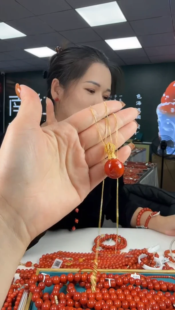 银S925镶嵌吊坠南红玛瑙多样发其一/2509180599