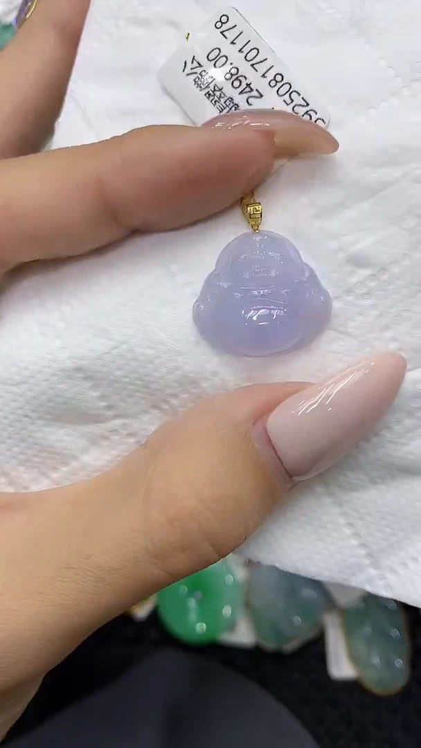 颈饰18K金镶嵌翡翠111111111111