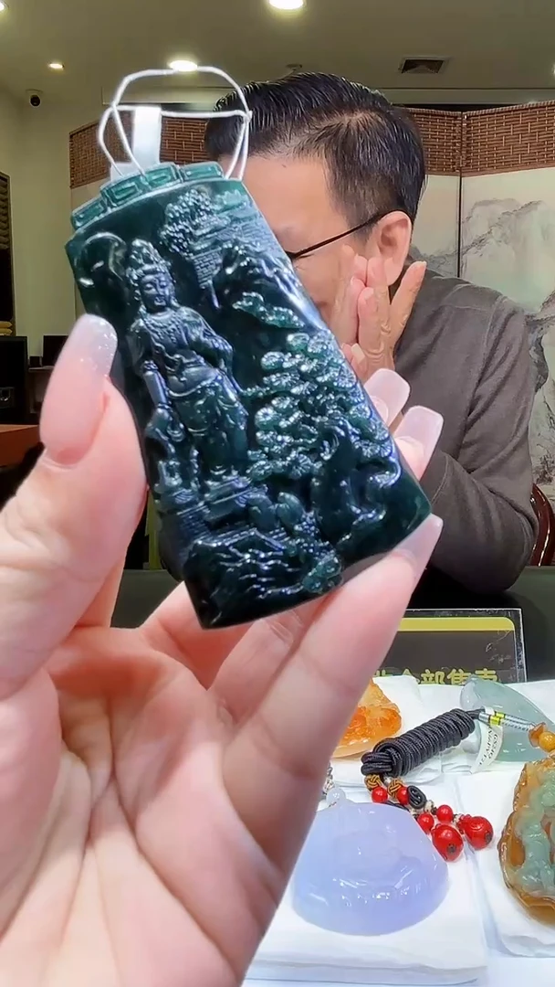 未镶嵌定制翡翠一****是17/0101/C/观音