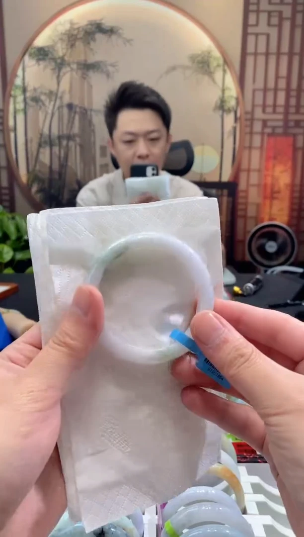 未镶嵌手镯翡翠000071158