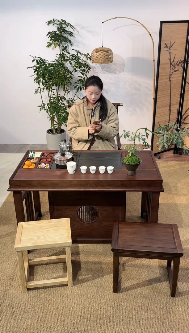 木围*2米交叉脚单桌+1主椅+5方凳+一套坐垫
