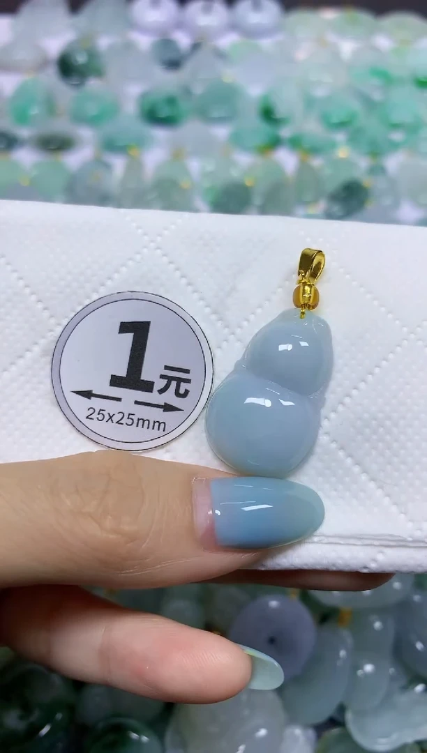 翡翠未镶嵌颈饰天然翡翠A货