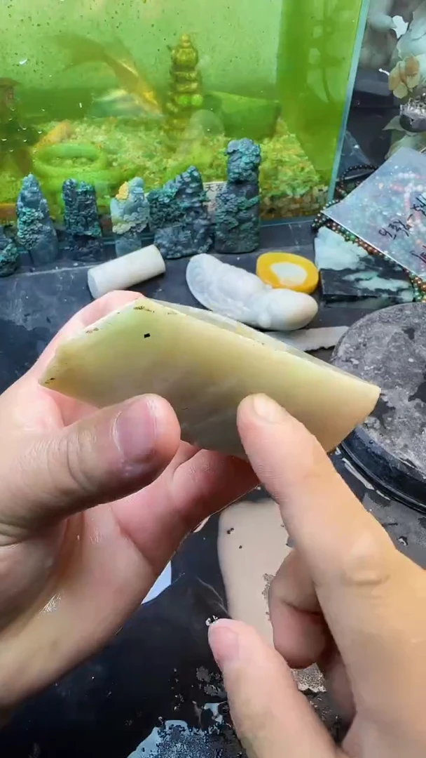 【闪购商品】翡翠颈饰未镶嵌135天然翡翠