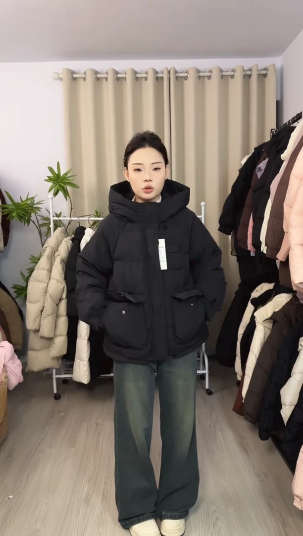 2025新款羽绒服鸭绒672
