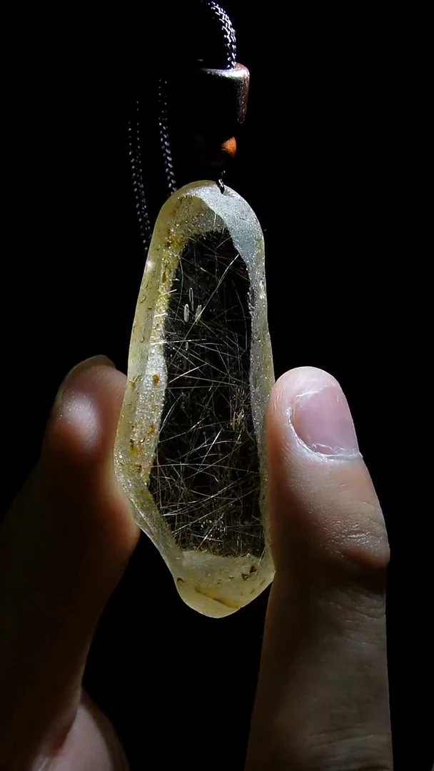吊坠(赠链)未镶嵌水晶水晶