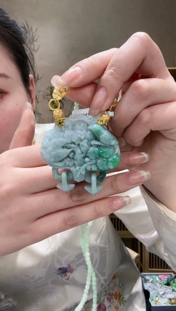 【闪购商品】翡翠耳饰未镶嵌吊坠