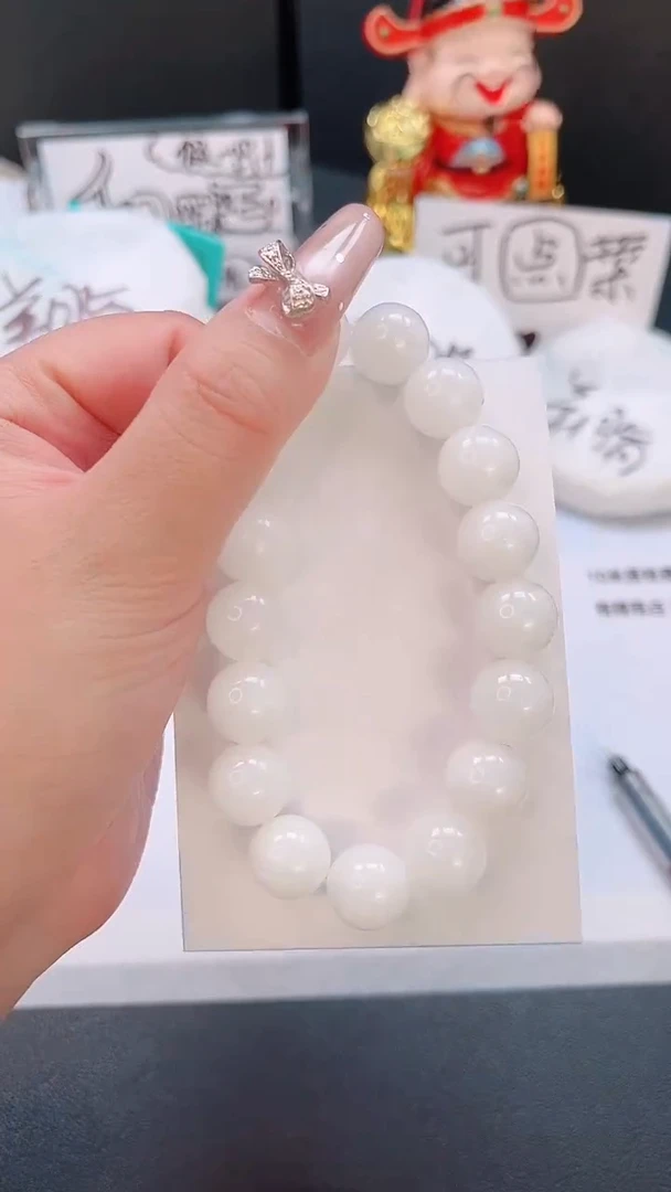 未镶嵌手链和田玉和田手链多样性发货