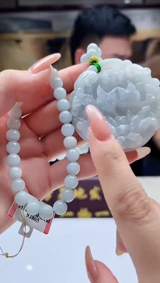 吊坠(不含链)未镶嵌翡翠97