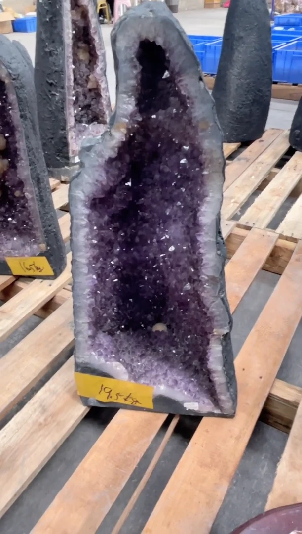 【闪购商品】紫晶原石未镶嵌天然紫水晶原石摆件拍43单99发1