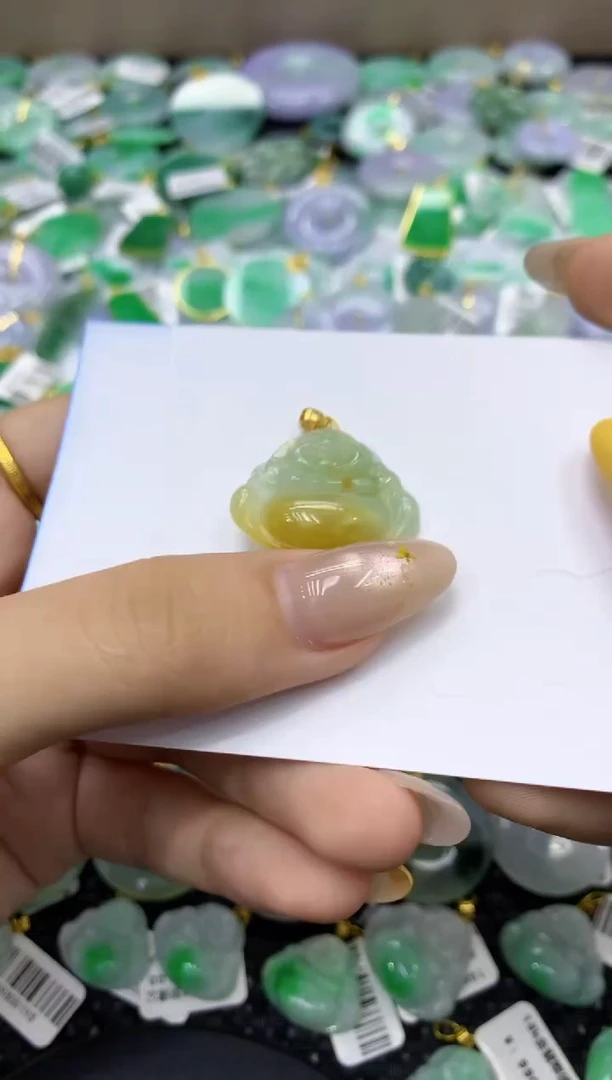 颈饰未镶嵌翡翠天然缅甸翡翠A货