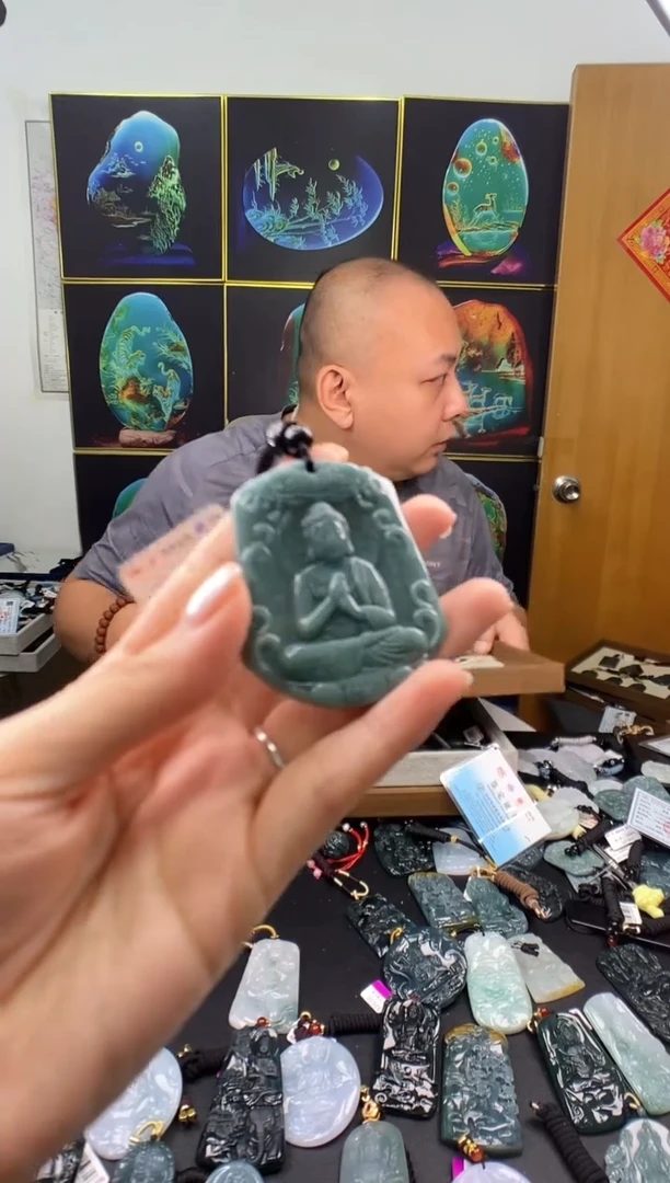 颈饰未镶嵌翡翠多样性发其一