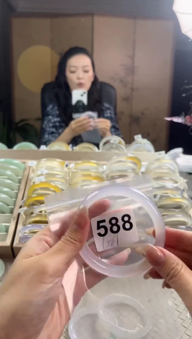 手镯玛瑙/玉髓未镶嵌588