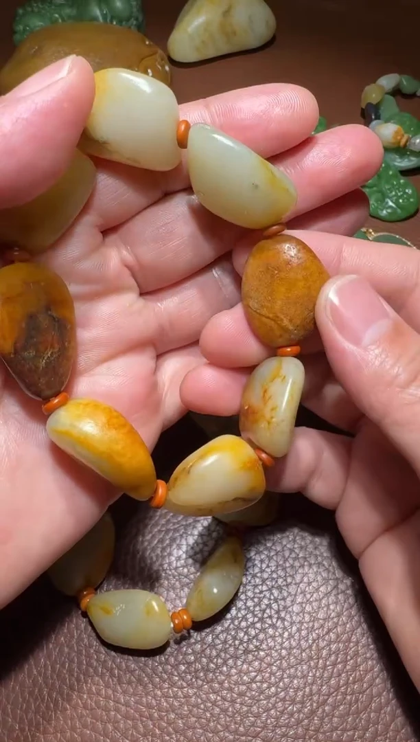 未镶嵌和田玉挂件和田玉